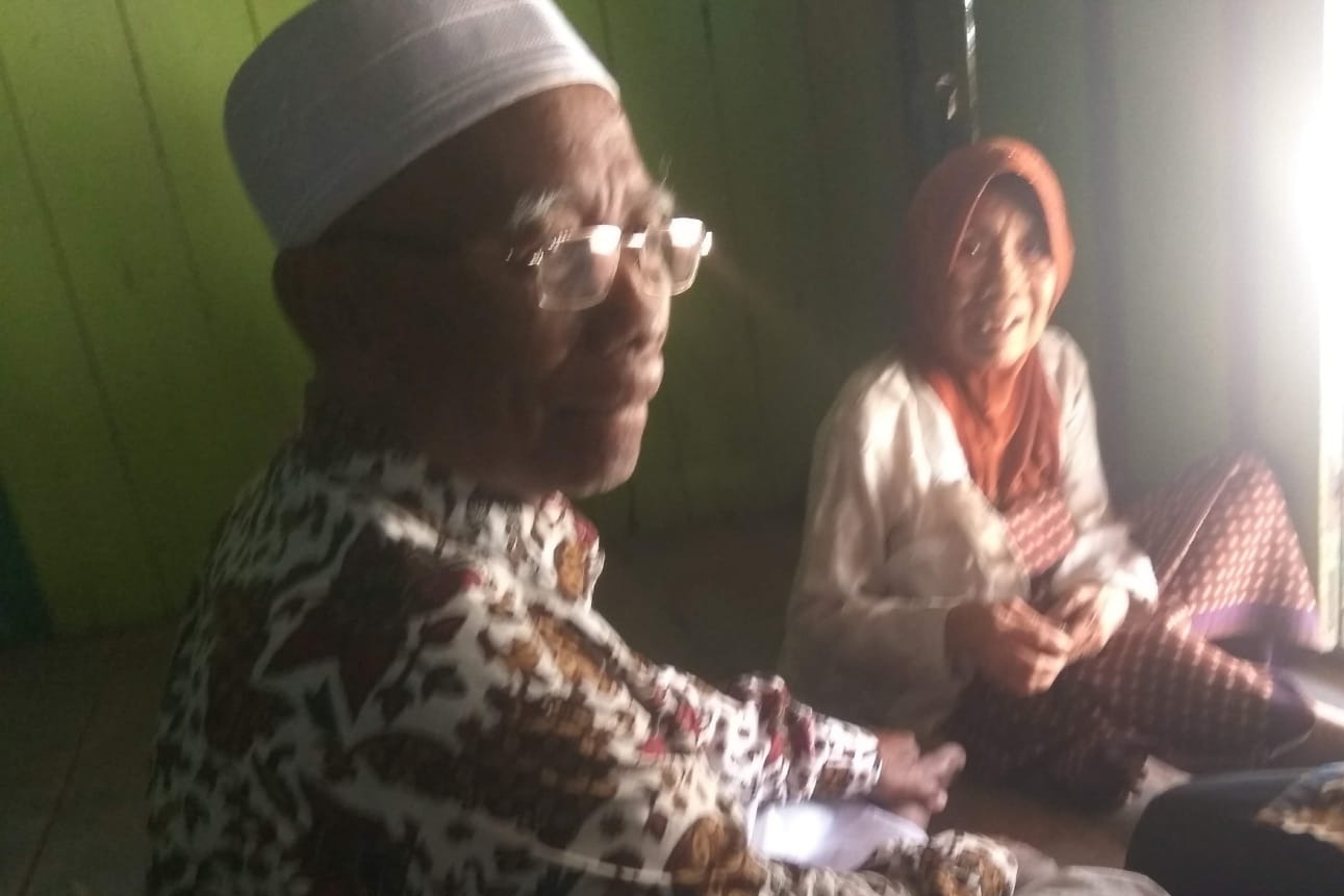 MediaPantura.com | Mbah Kam, Jamaah Haji Tertua Dari Bojonegoro Akhirnya Berangkat Tahun Ini