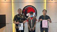 MediaPantura.com | Polrestabes Surabaya Berhasil Ungkap Peredaran Okerbaya, Tersangka Pengedar Diamankan